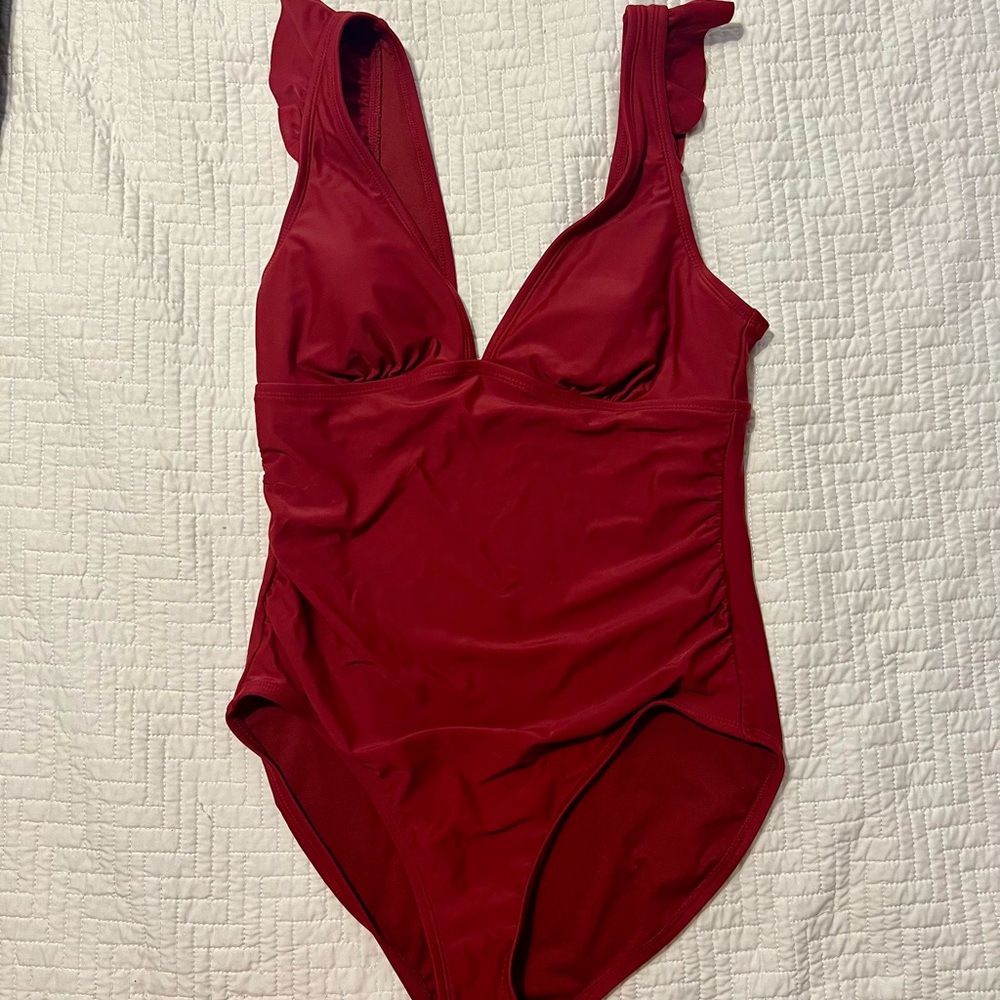 Kona Sol Women’s Red One-Piece Full Coverage Swimsuit Size Medium